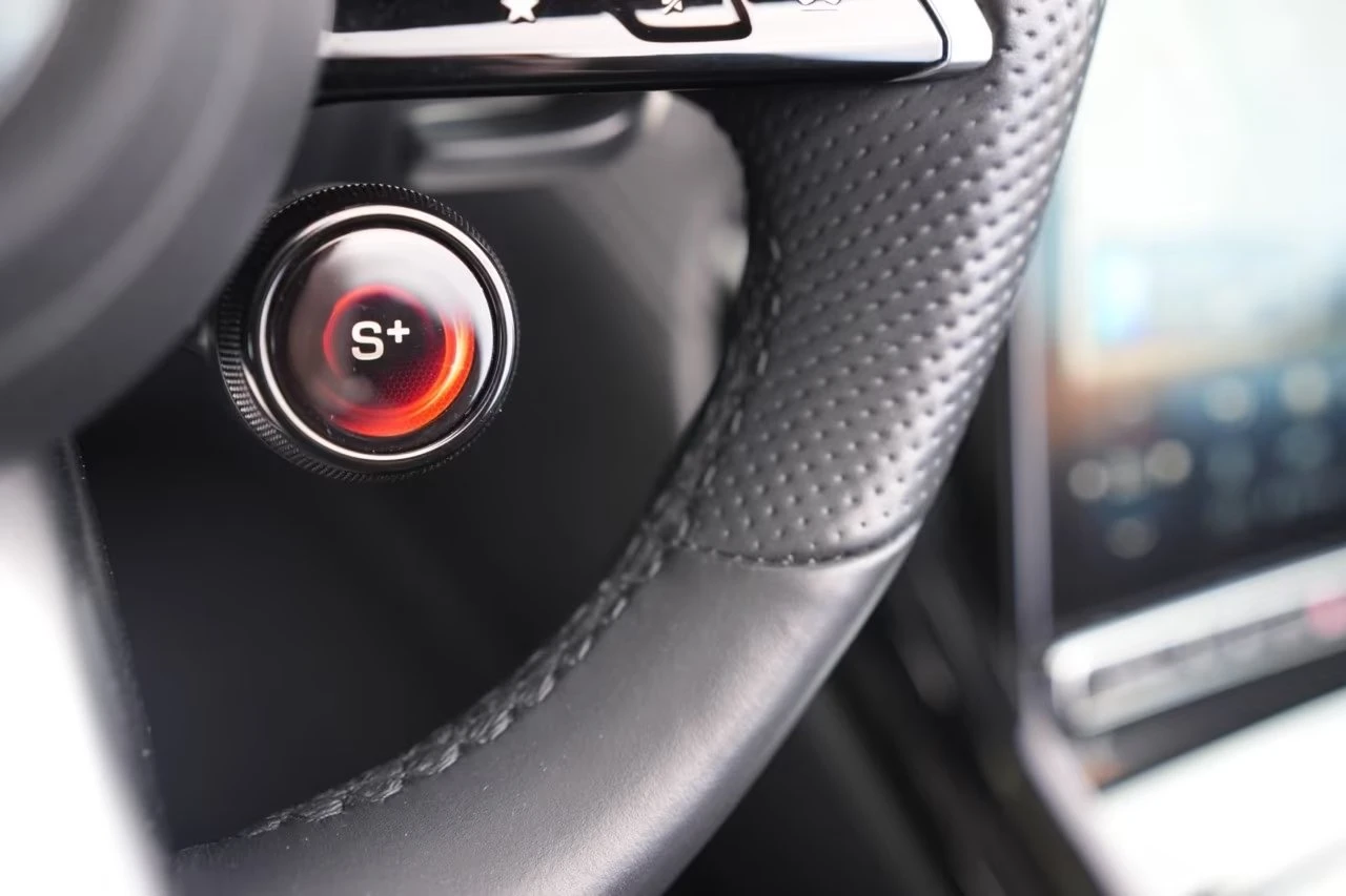 Mercedes-Benz SL 63 AMG 4M/ NIGHT/ LIFT/ DIGITAL LIGHT/ DISTRONIC/HUD/ 360, снимка 12 - Автомобили и джипове - 55935250