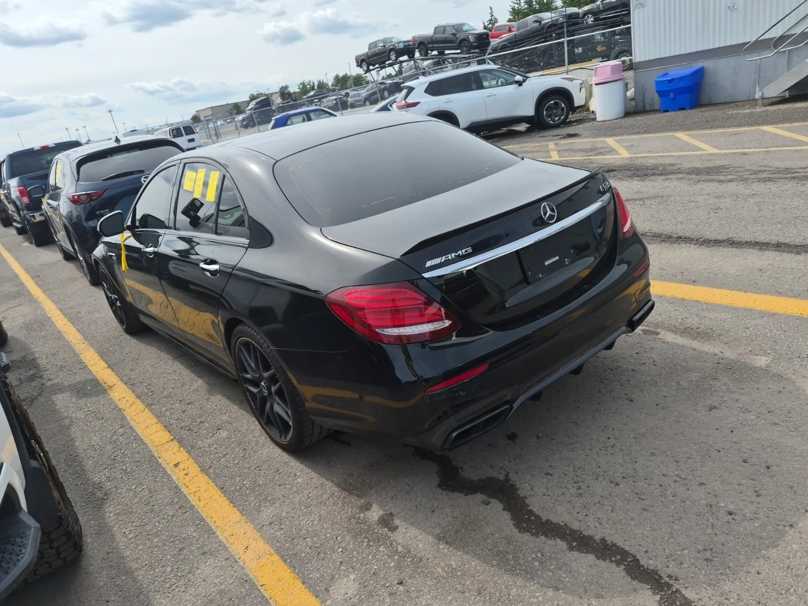 Mercedes-Benz E 63 AMG * АВТОКРЕДИТ * ГЛАВНО ПРЕДСТАВИТЕЛСТВО, снимка 4 - Автомобили и джипове - 55951605