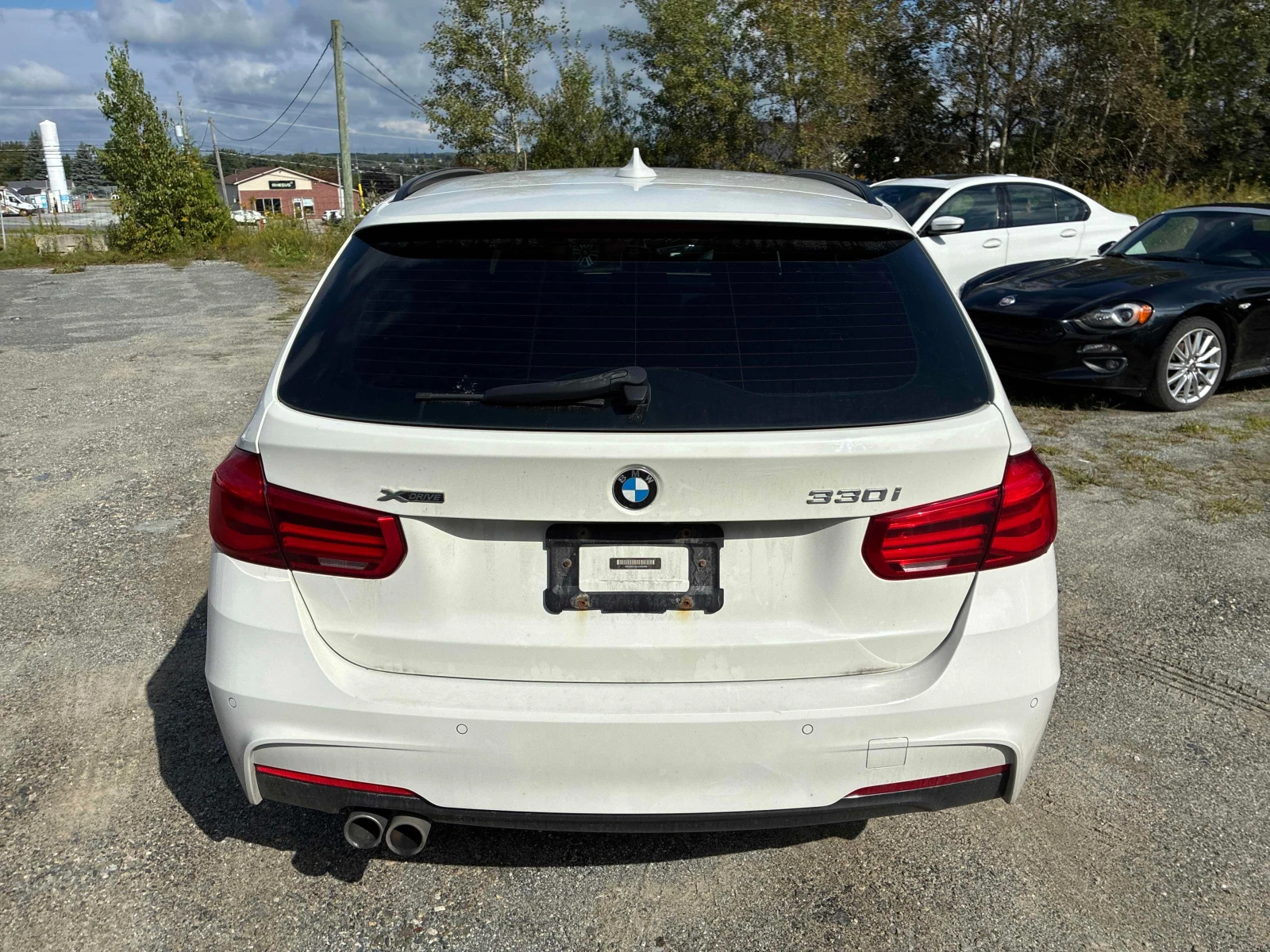 BMW 330 xDrive | CARFAX ГЛАВНО ПРЕДСТАВИТЕЛСТВО НА BMW, снимка 5 - Автомобили и джипове - 55958389