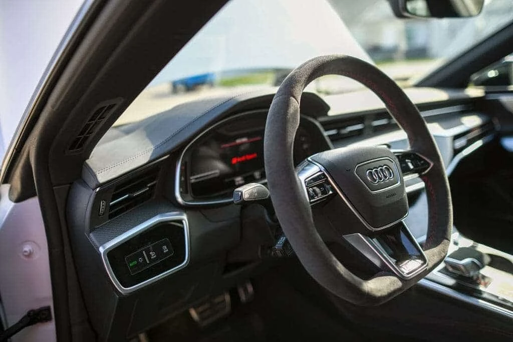 Audi Rs7 / АЛКАНТАРА / ДИСТРОНИК / 360 / ОБДУХВАНЕ, снимка 15 - Автомобили и джипове - 56175828