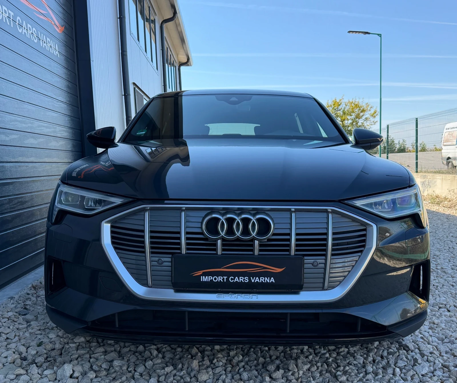 Audi E-Tron 55 Quattro 2022 , снимка 2 - Автомобили и джипове - 56393213
