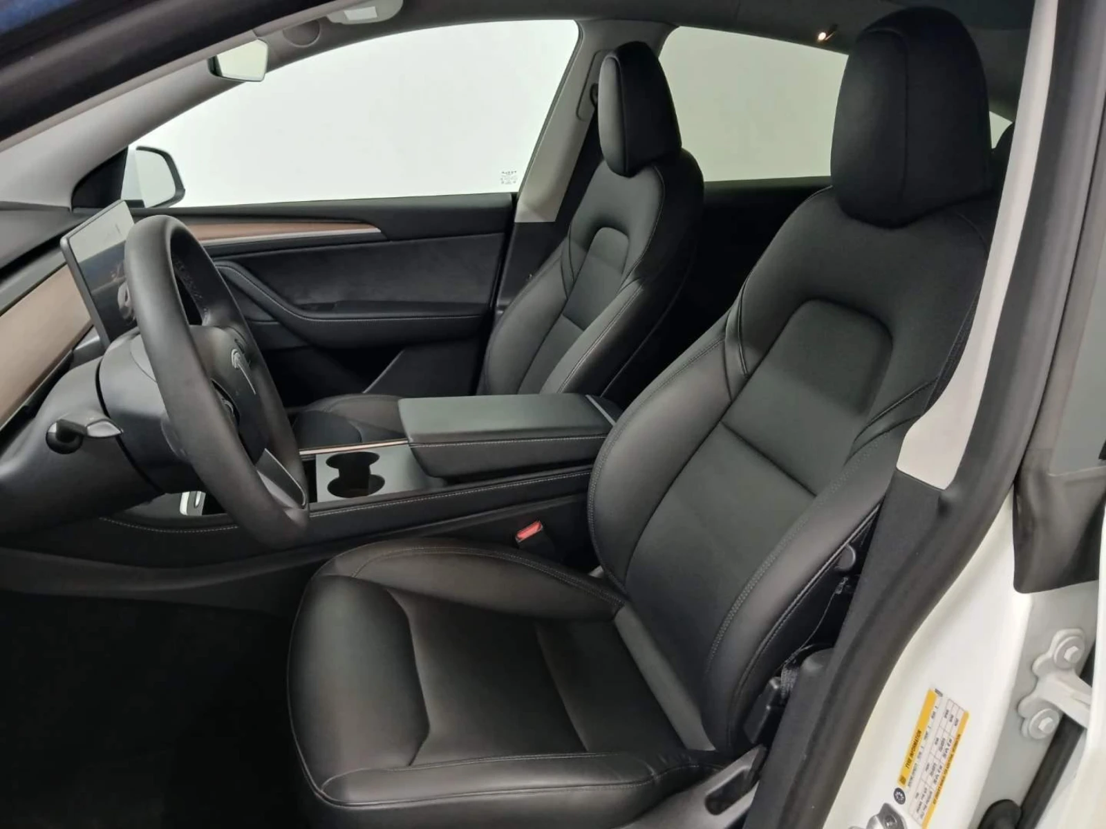 Tesla Model Y Standart Range Leather LED Navi Camera, снимка 7 - Автомобили и джипове - 56651055