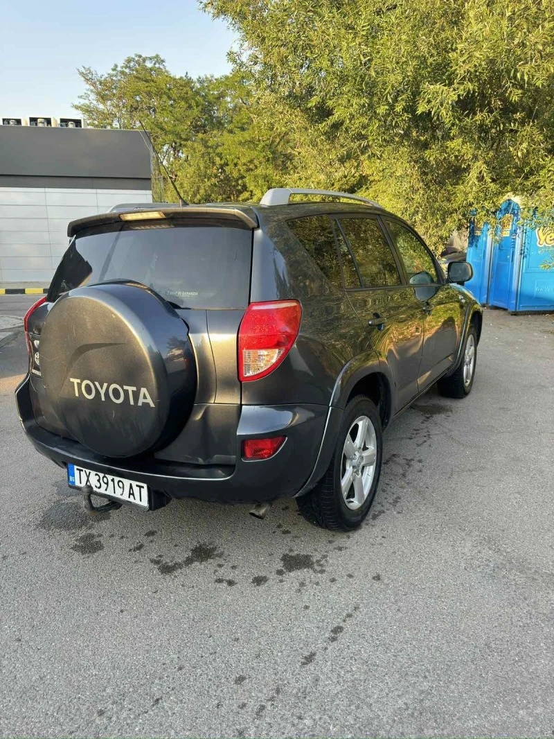 Toyota Rav4 2.2 D-CAT, снимка 5 - Автомобили и джипове - 47419959