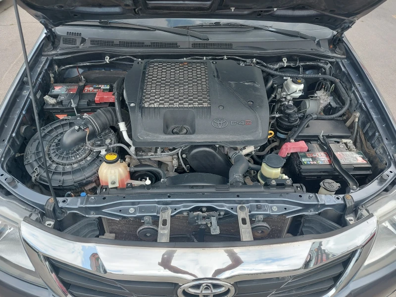 Toyota Hilux 3.0 D4-D, 171 к.с., 4х4, АВТОМАТИК, ЮЖНА ИТАЛИЯ, снимка 15 - Автомобили и джипове - 51414702