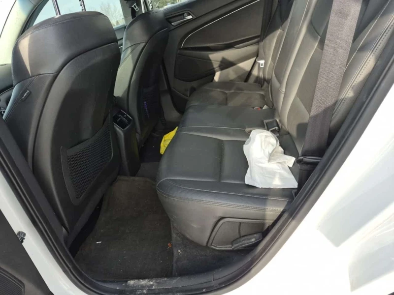 Hyundai Tucson * SE * CARFAX * ЦЕНА ДО БГ, снимка 10 - Автомобили и джипове - 53584136