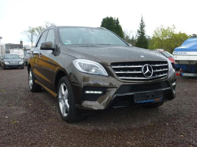 Mercedes-Benz ML 350 350d na chasti, снимка 1 - Автомобили и джипове - 15109600