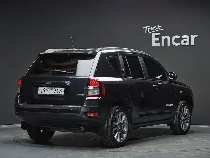 Jeep Compass, снимка 2 - Автомобили и джипове - 54463276