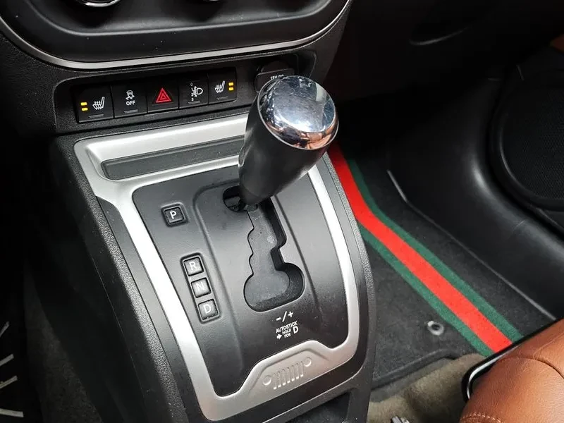 Jeep Compass, снимка 9 - Автомобили и джипове - 54463276