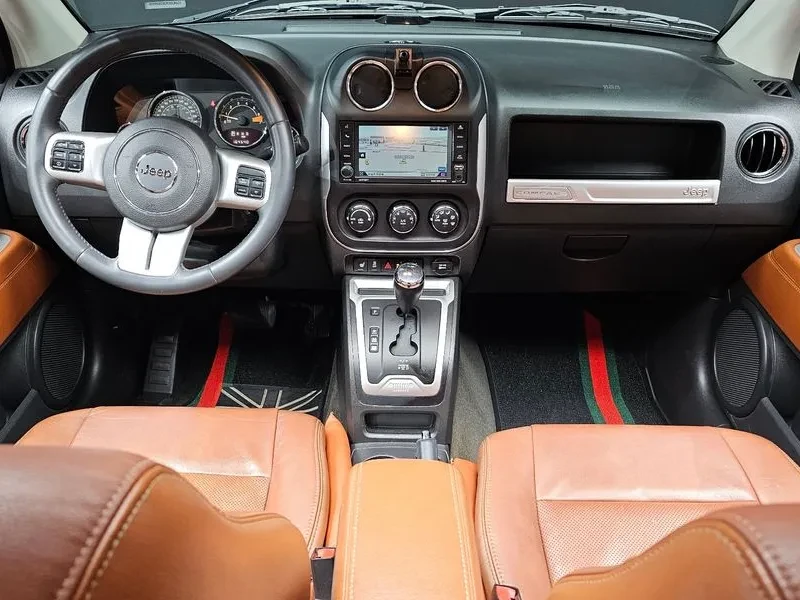 Jeep Compass, снимка 7 - Автомобили и джипове - 54463276