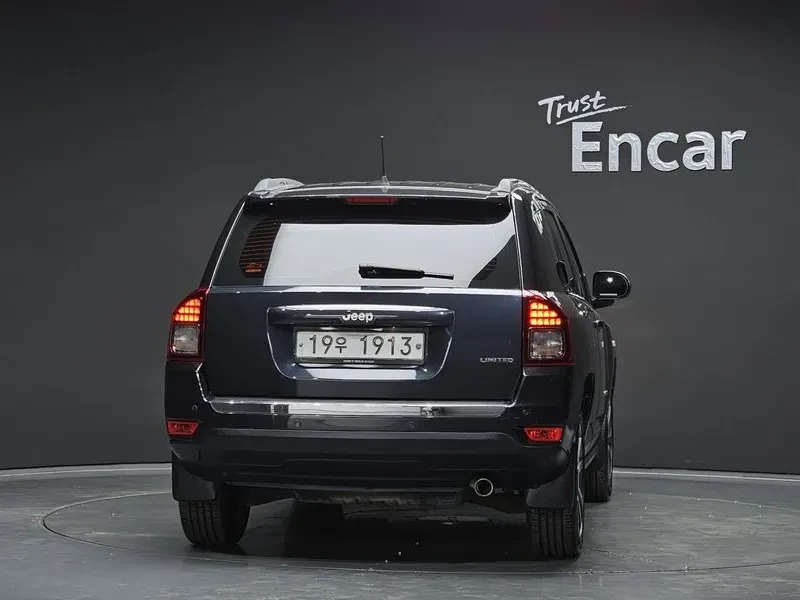 Jeep Compass, снимка 4 - Автомобили и джипове - 54463276