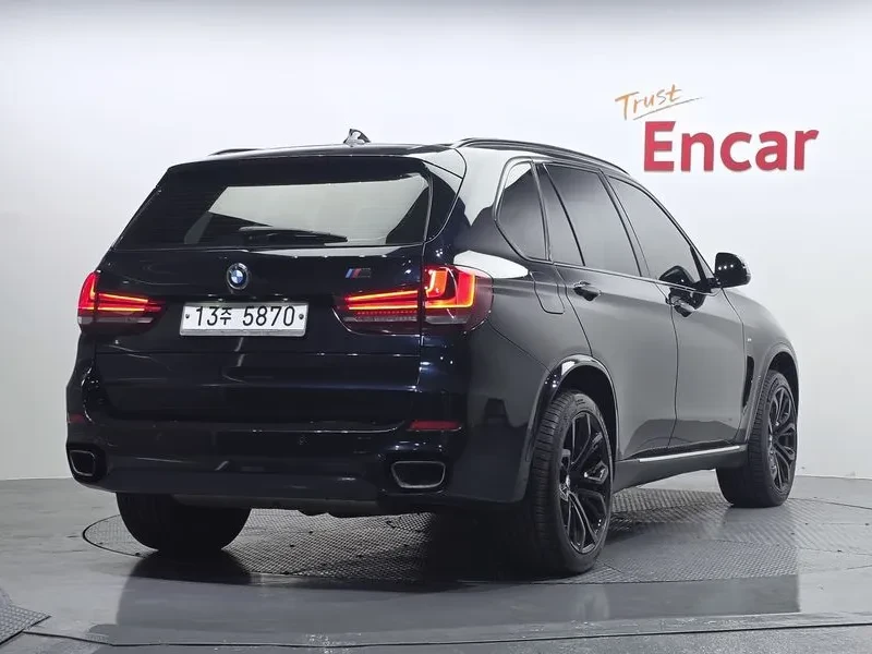 BMW X5 xDrive M50D, снимка 2 - Автомобили и джипове - 56254063