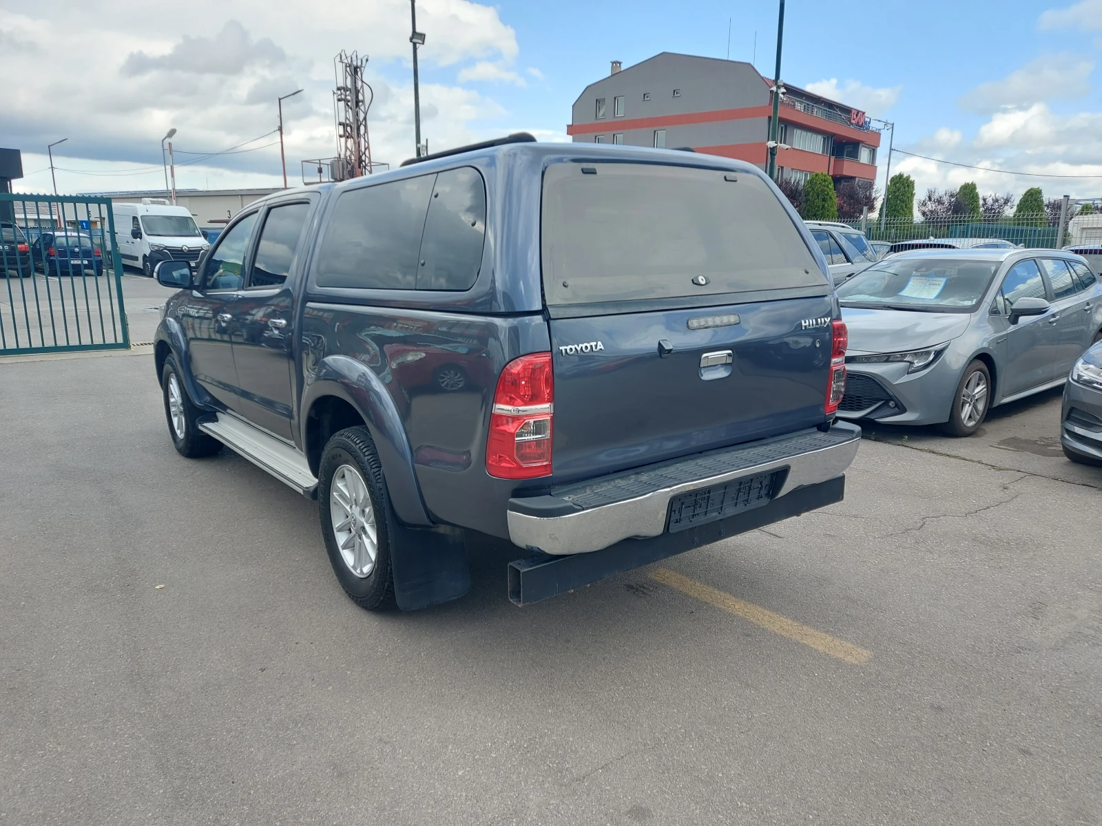 Toyota Hilux 3.0 D4-D, 171 к.с., 4х4, АВТОМАТИК, ЮЖНА ИТАЛИЯ - изображение 6