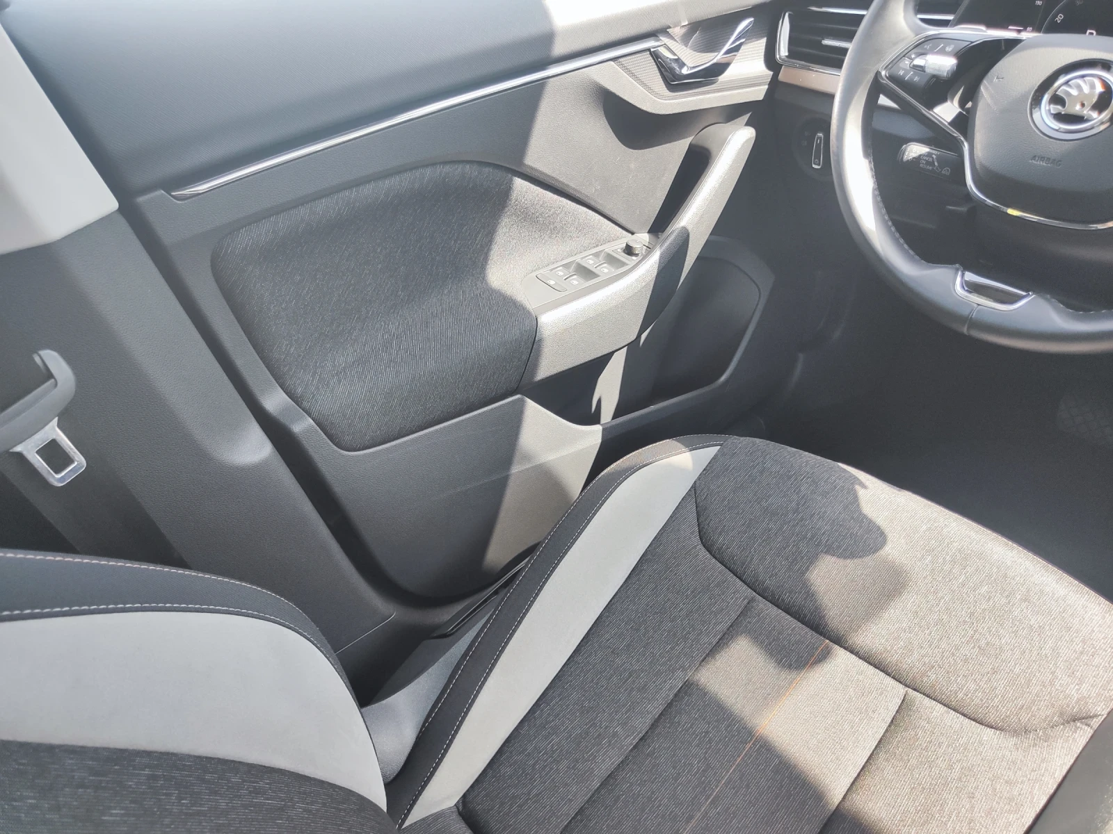 Skoda Kamiq Style, 7dsg, self parking | Mobile.bg   12