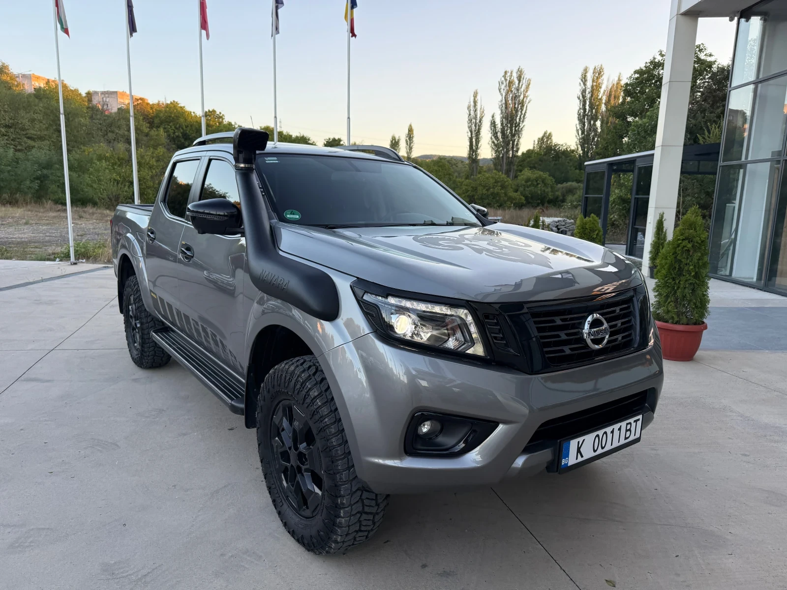 Nissan Navara TEKNA/360 Камера/Подгрев/Шибедах/Като Нов - изображение 8