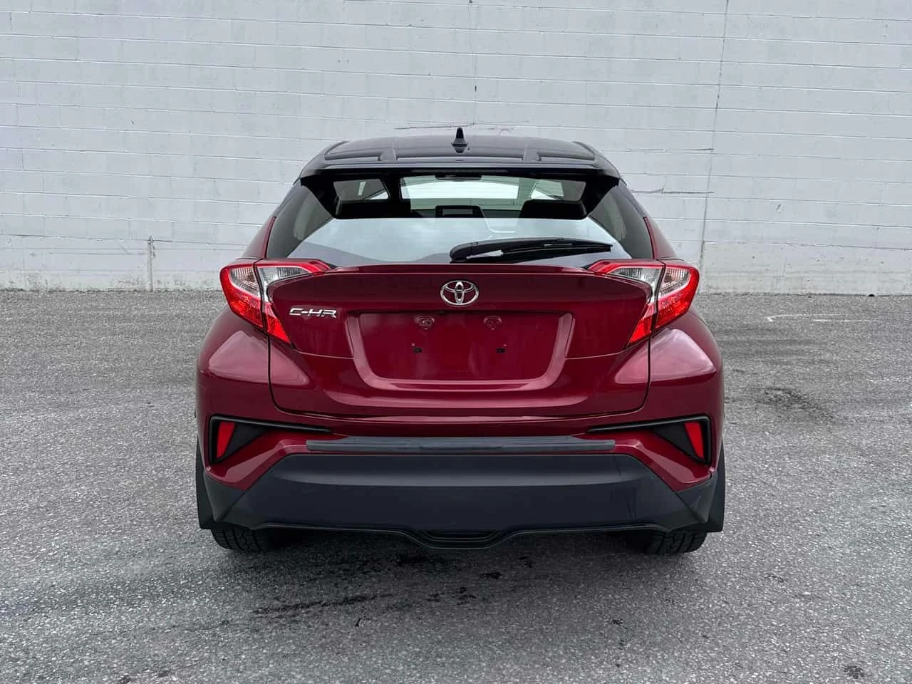Toyota C-HR * FWD* АВТОКРЕДИТ БЕЗ ПЪРВОНАЧАЛНА ВНОСКА* , снимка 4 - Автомобили и джипове - 54675859