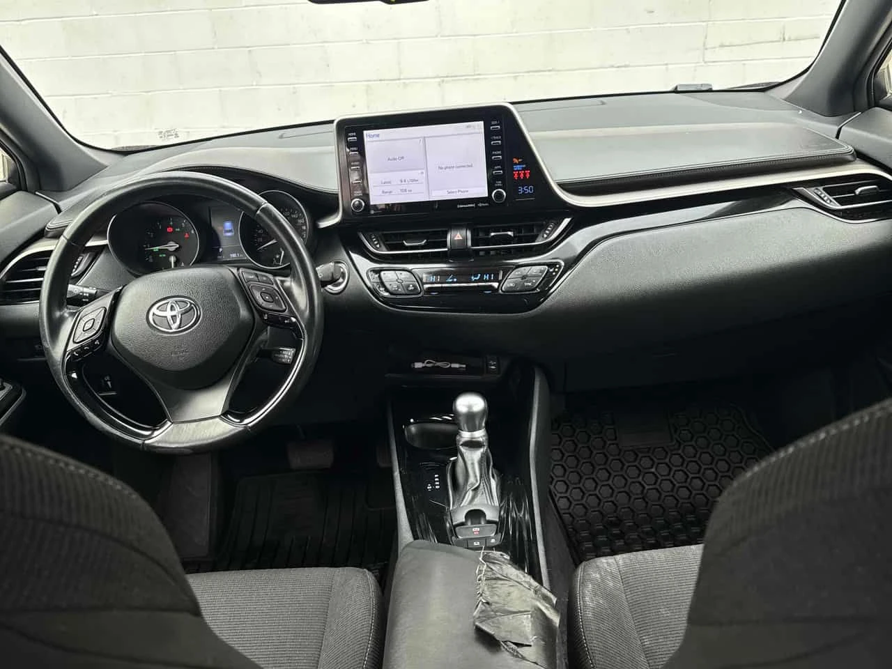 Toyota C-HR * FWD* АВТОКРЕДИТ БЕЗ ПЪРВОНАЧАЛНА ВНОСКА* , снимка 5 - Автомобили и джипове - 54675859