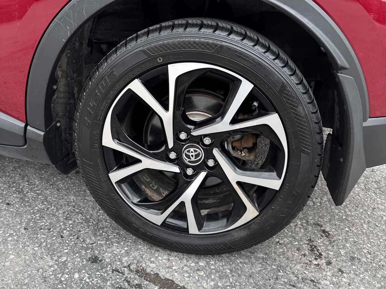 Toyota C-HR * FWD* АВТОКРЕДИТ БЕЗ ПЪРВОНАЧАЛНА ВНОСКА* , снимка 7 - Автомобили и джипове - 54675859