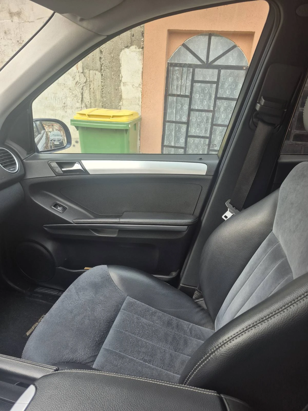 Mercedes-Benz ML 320, снимка 3 - Автомобили и джипове - 54761228