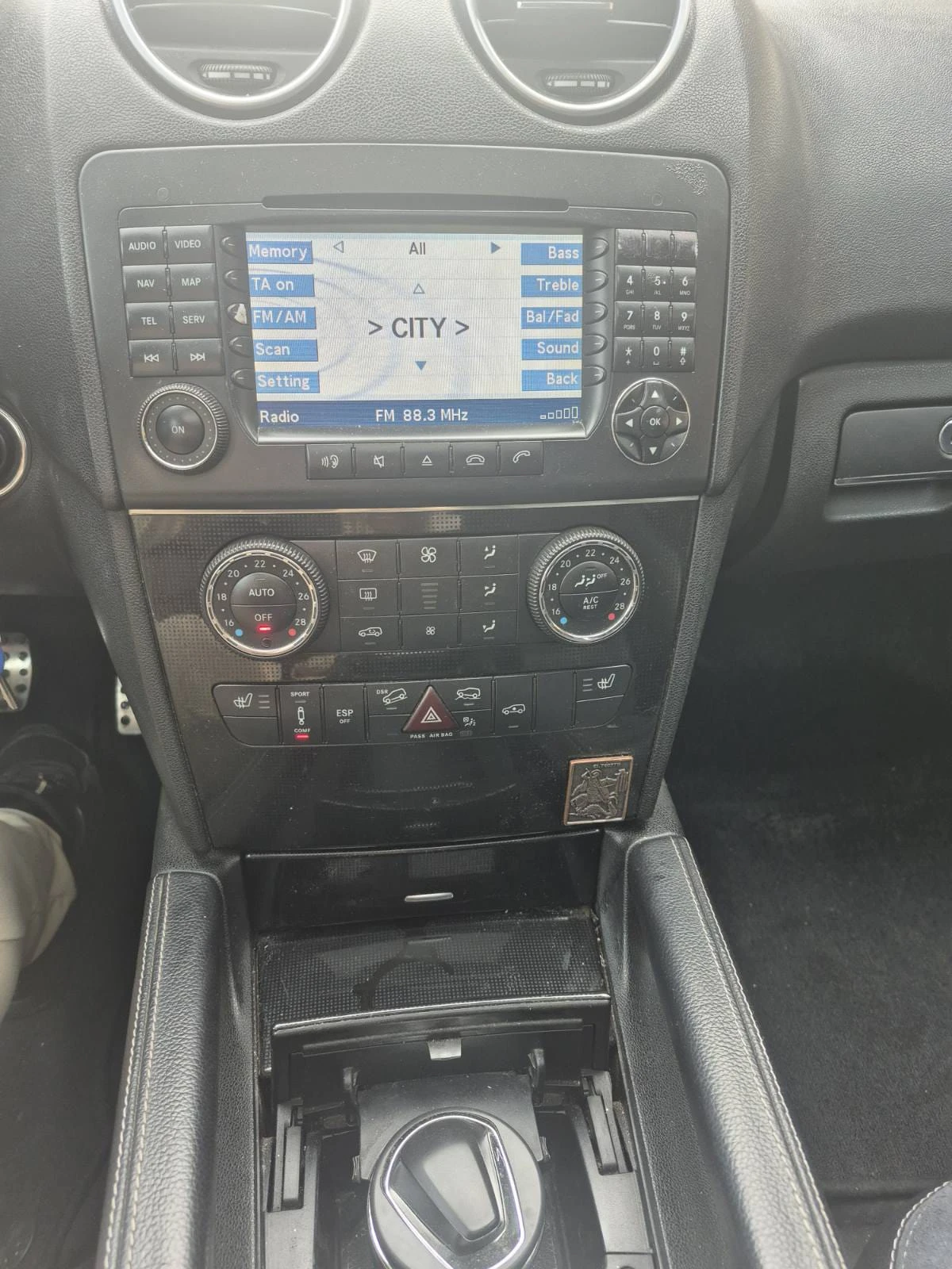 Mercedes-Benz ML 320, снимка 2 - Автомобили и джипове - 54761228