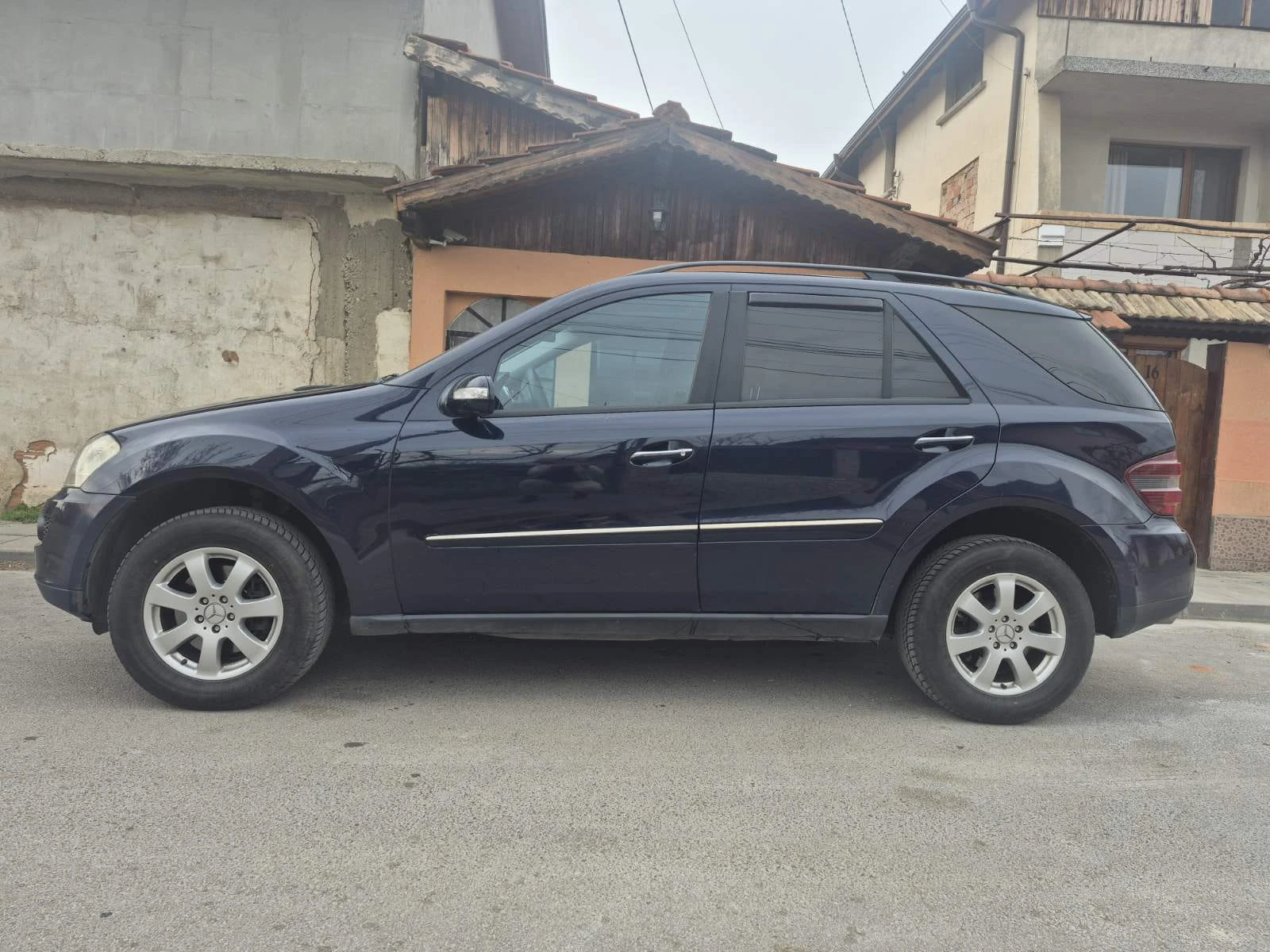 Mercedes-Benz ML 320, снимка 9 - Автомобили и джипове - 54761228