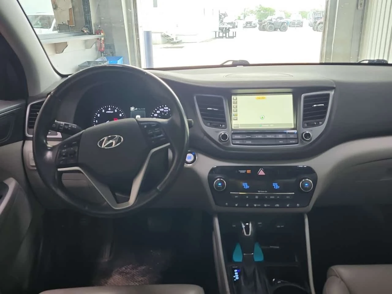 Hyundai Tucson  ULTIMATE AWD, 1.6L | ��������� | ���� �� �������� | Mobile.bg � ����������� 10