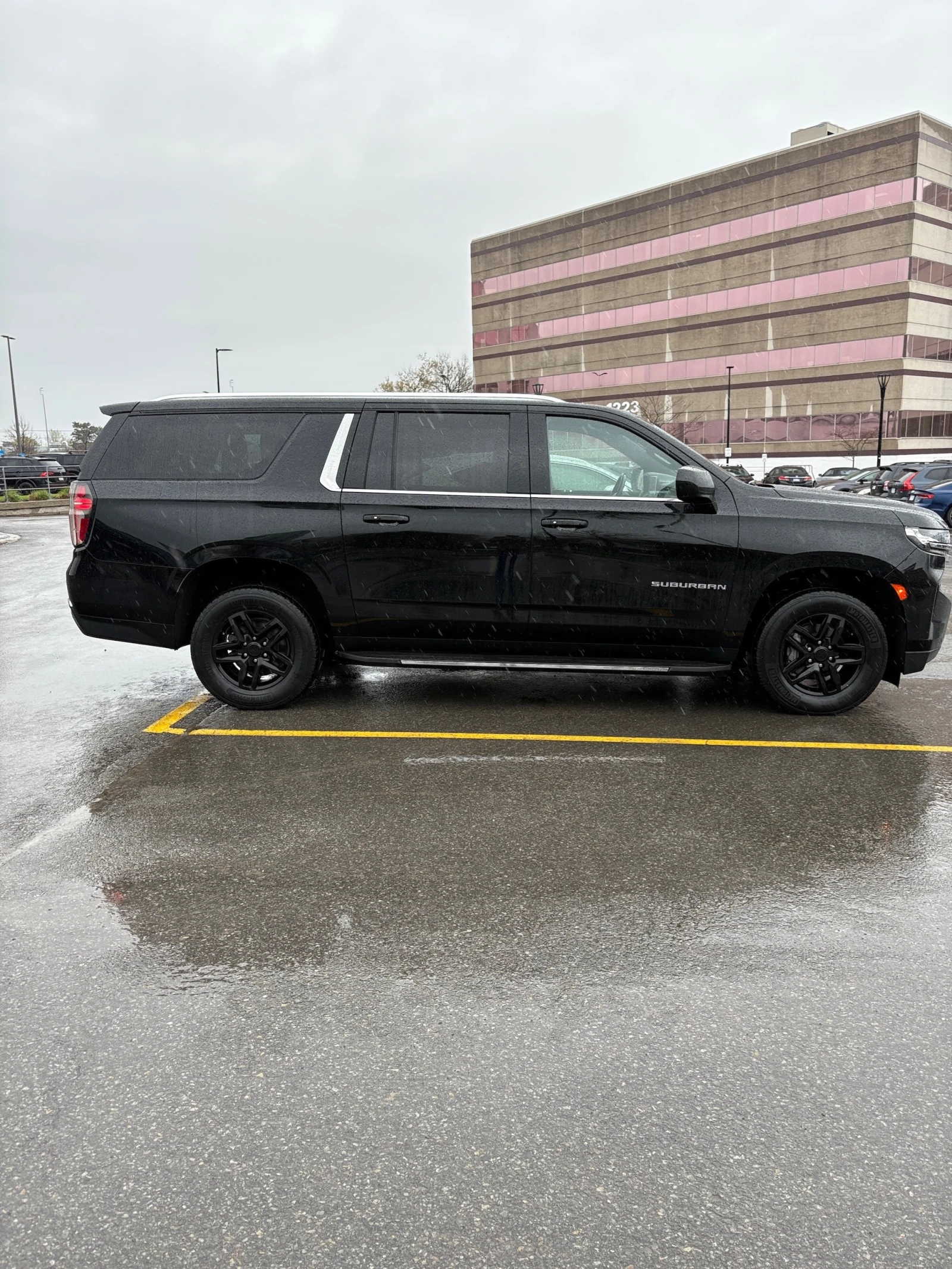 Chevrolet Suburban * LT * CARFAX * АВТОКРЕДИТ* , снимка 10 - Автомобили и джипове - 55838062