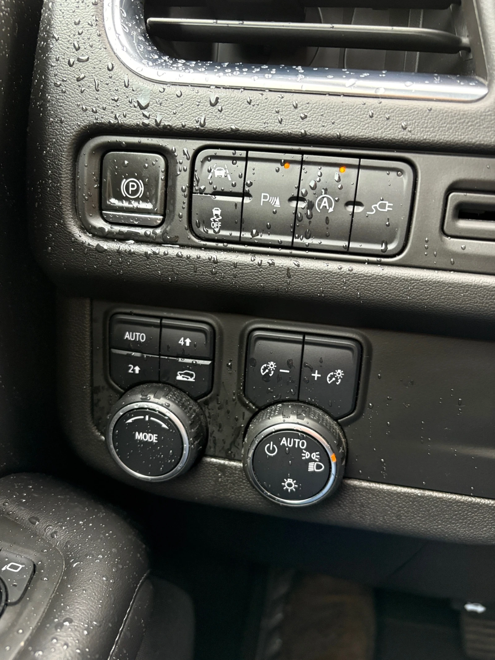 Chevrolet Suburban * LT * CARFAX * АВТОКРЕДИТ* , снимка 11 - Автомобили и джипове - 55838062