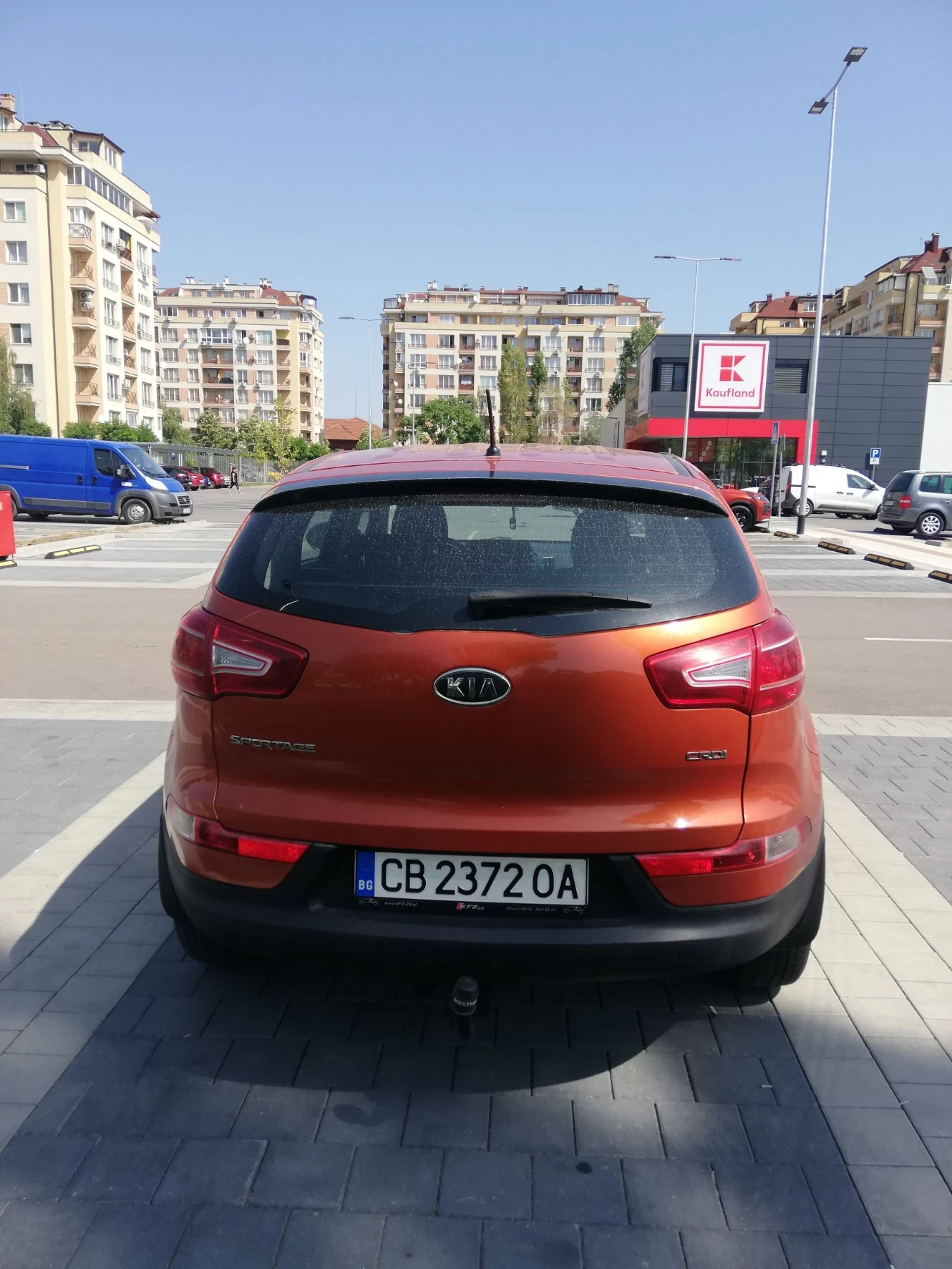 Kia Sportage 2.0 D 136 к. с. УНИКАТ , снимка 6 - Автомобили и джипове - 55943507