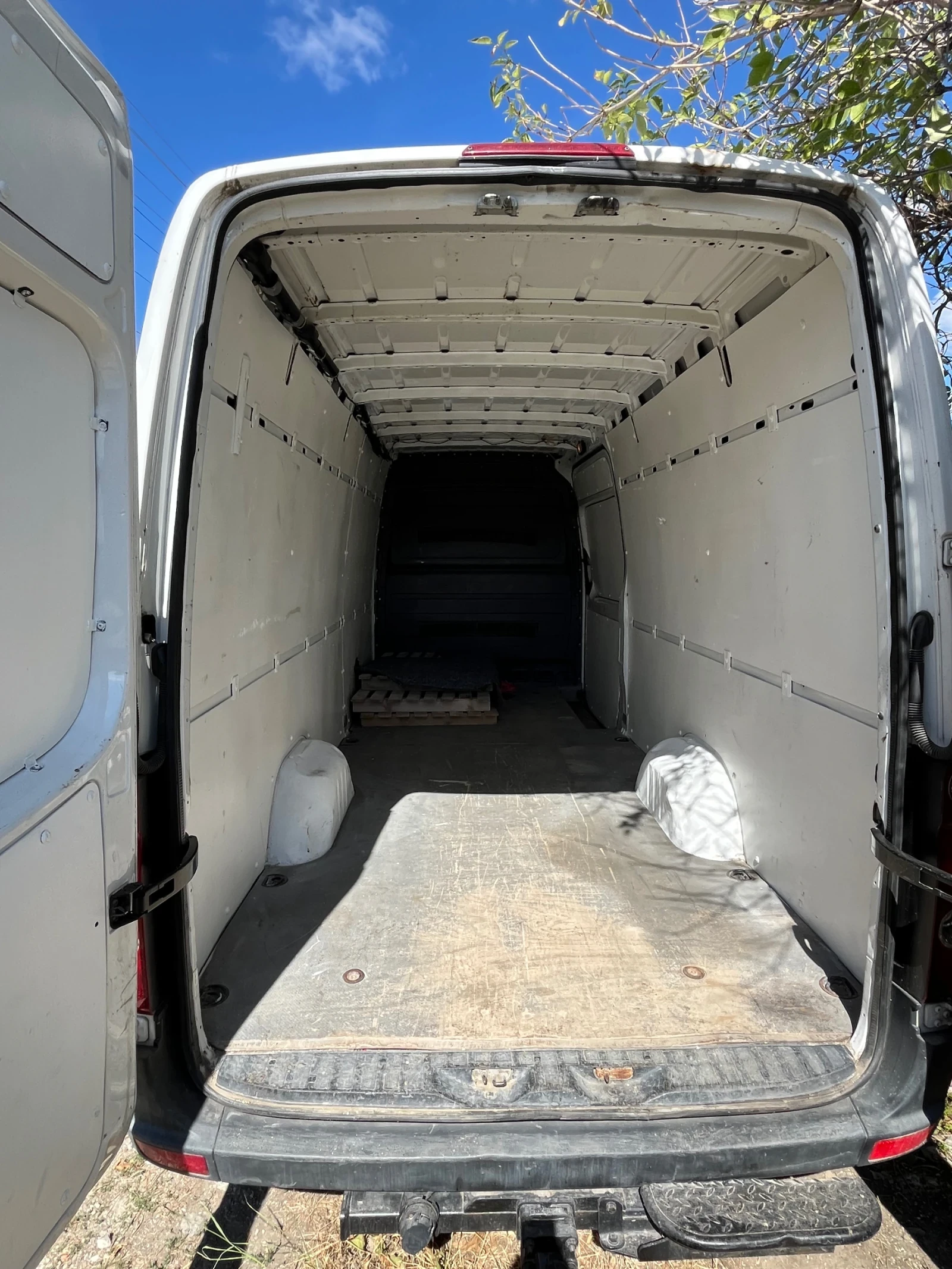 VW Crafter, снимка 8 - Бусове и автобуси - 56336097