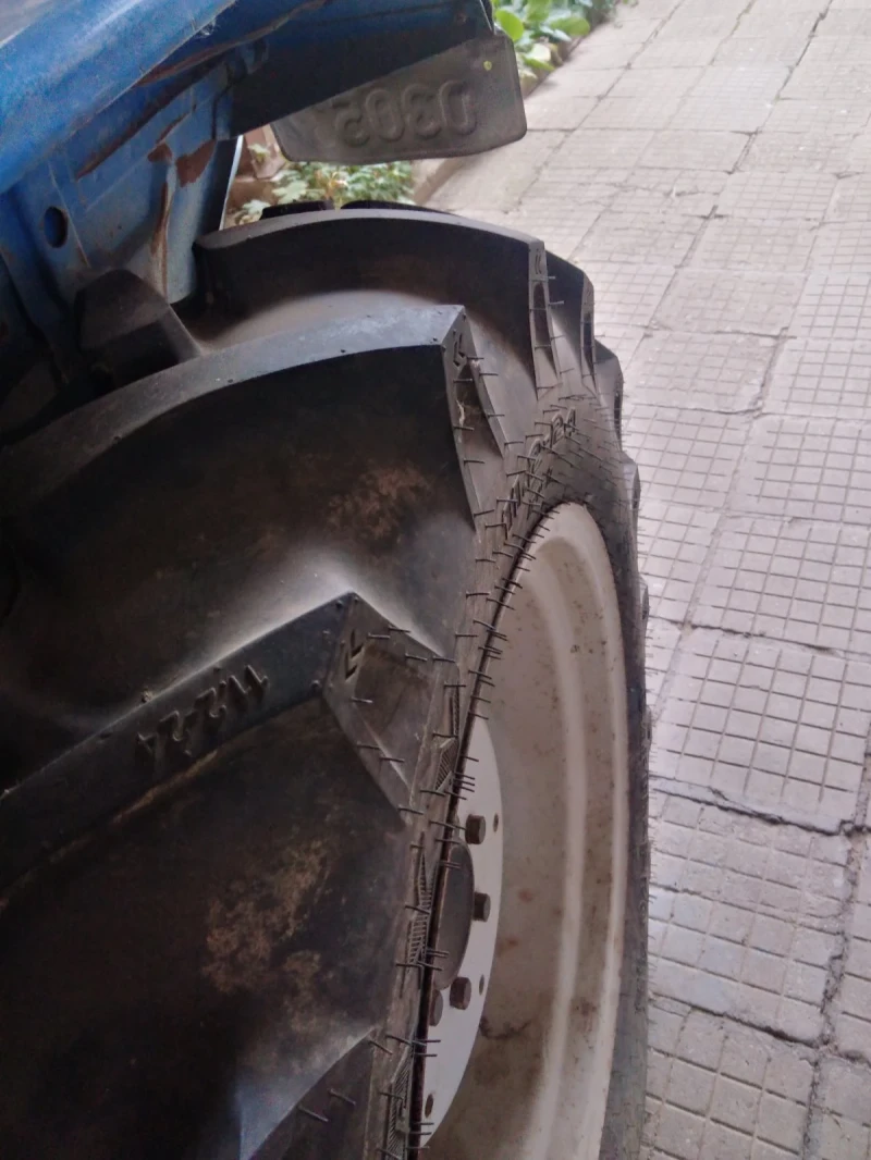 Трактор Mitsubishi 2201D, снимка 11 - Селскостопанска техника - 52877765