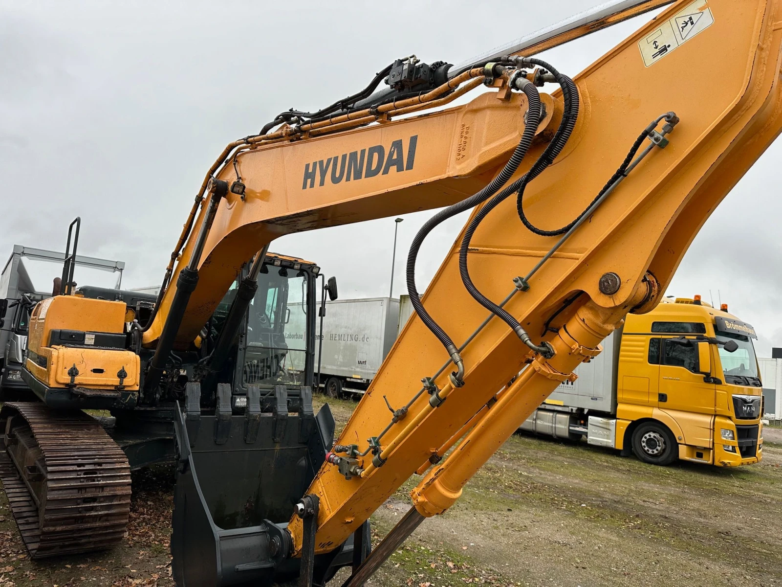 Багер Hyundai HX 220 L НОВА КОФА ЛИЗИНГ - изображение 3