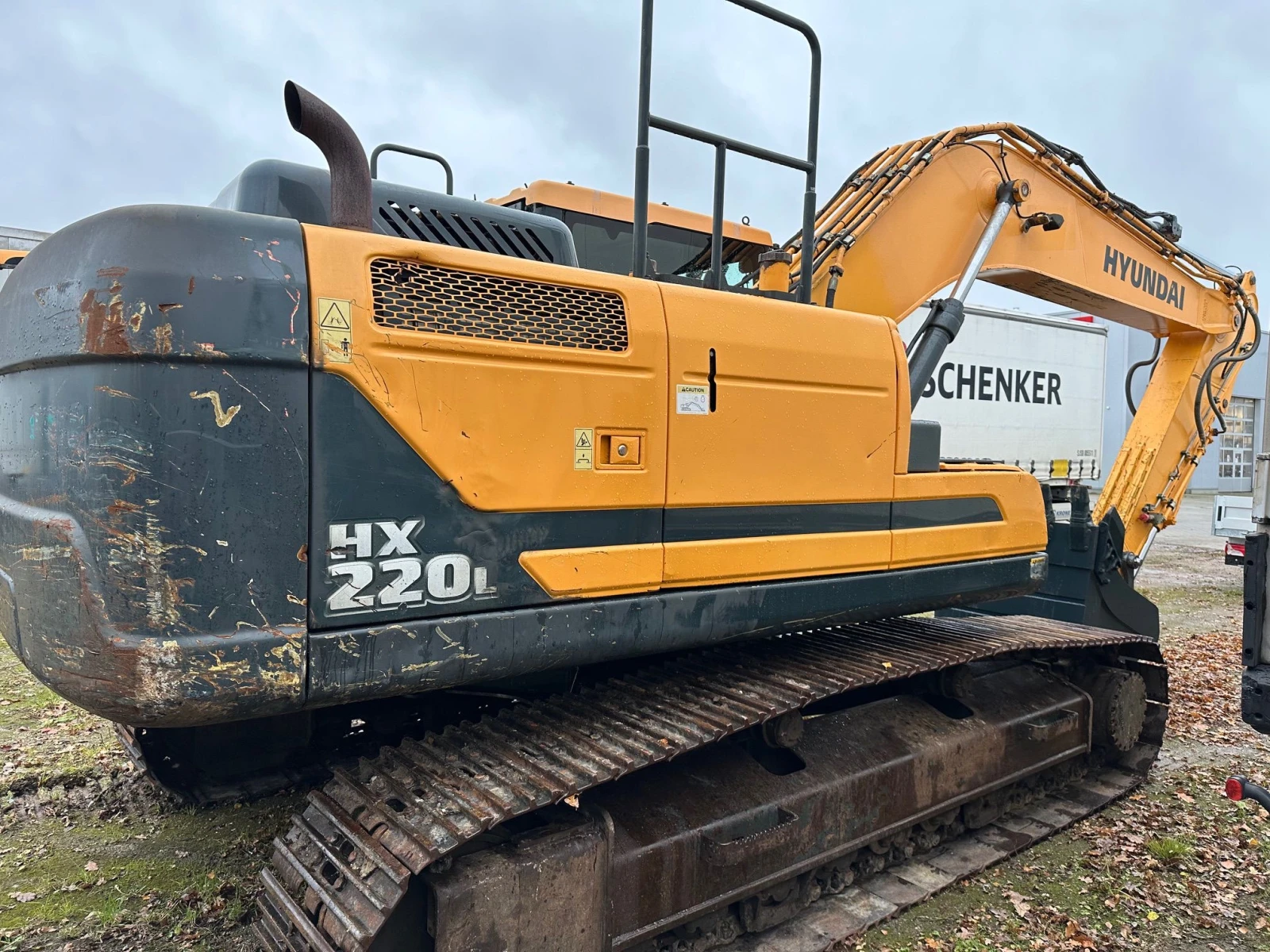  Hyundai HX 220 L    | Mobile.bg   11