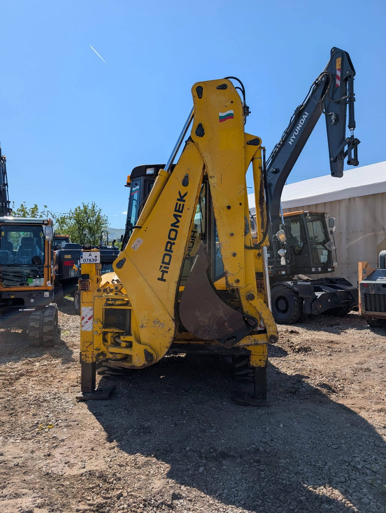 Багер Hidromek 102B, снимка 2 - Индустриална техника - 54428021