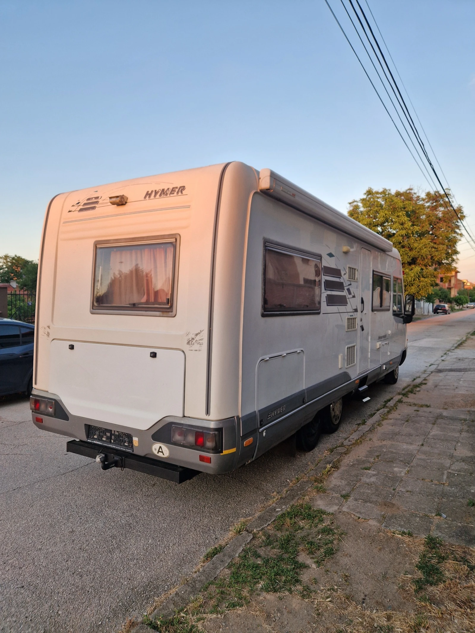 Кемпер HYMER / ERIBA, снимка 5 - Каравани и кемпери - 54975685