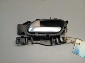 Дръжка вътрешна задна лява Пежо 2008 1.6хди