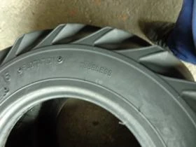 Гуми, снимка 11