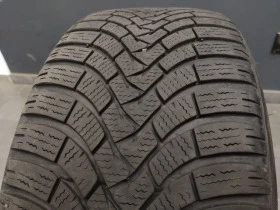 Гуми Зимни 225/40R18, снимка 1