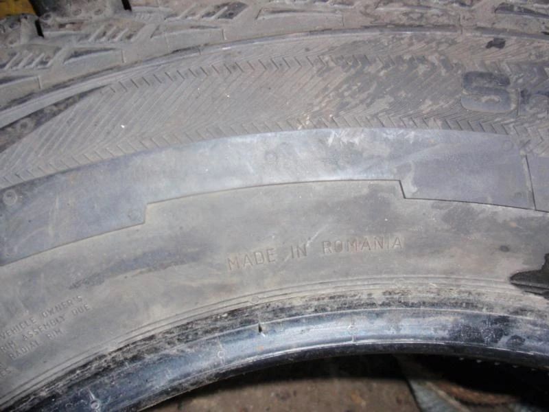 Гуми Всесезонни 215/65R16, снимка 9 - Гуми и джанти - 6312467