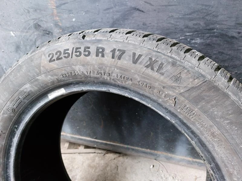 Гуми Зимни 225/55R17, снимка 7 - Гуми и джанти - 35772703