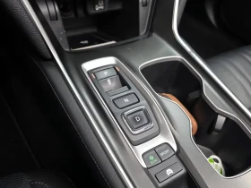 Honda Accord 2.0 Hybrid Touring, снимка 17
