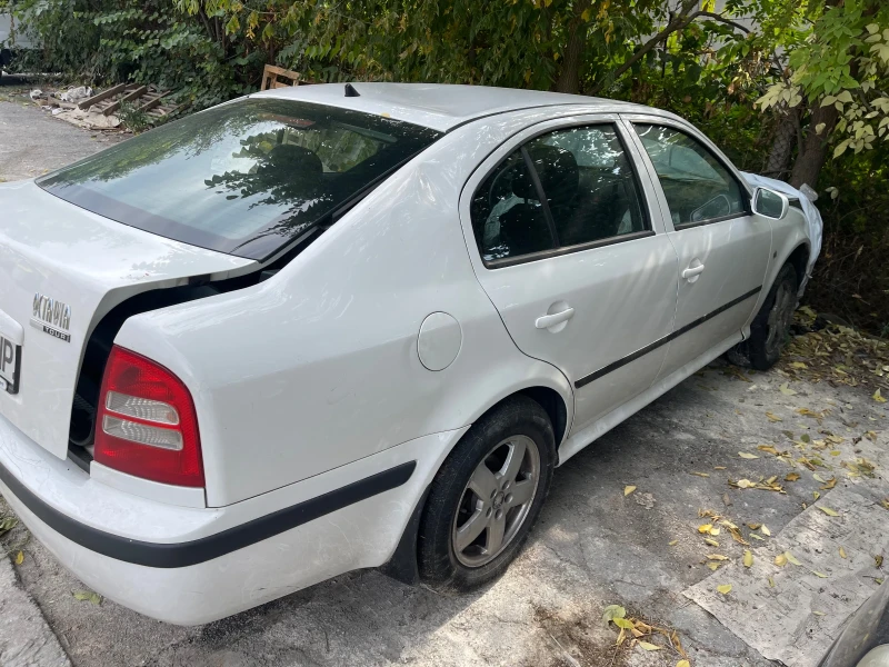 Skoda Octavia, снимка 5 - Автомобили и джипове - 47476510