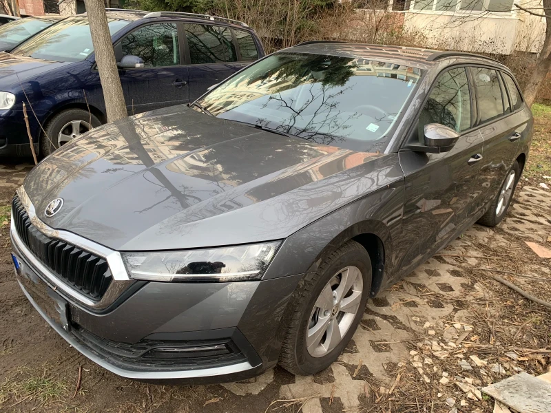 Skoda Octavia Ambition 1.5 TSI 150 hp, снимка 2 - Автомобили и джипове - 48540184