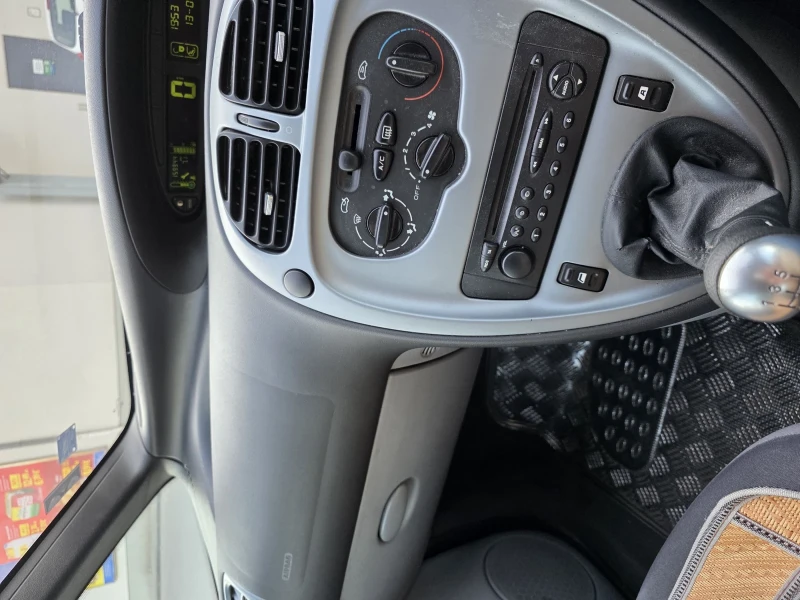 Citroen Xsara picasso, снимка 16 - Автомобили и джипове - 52788896