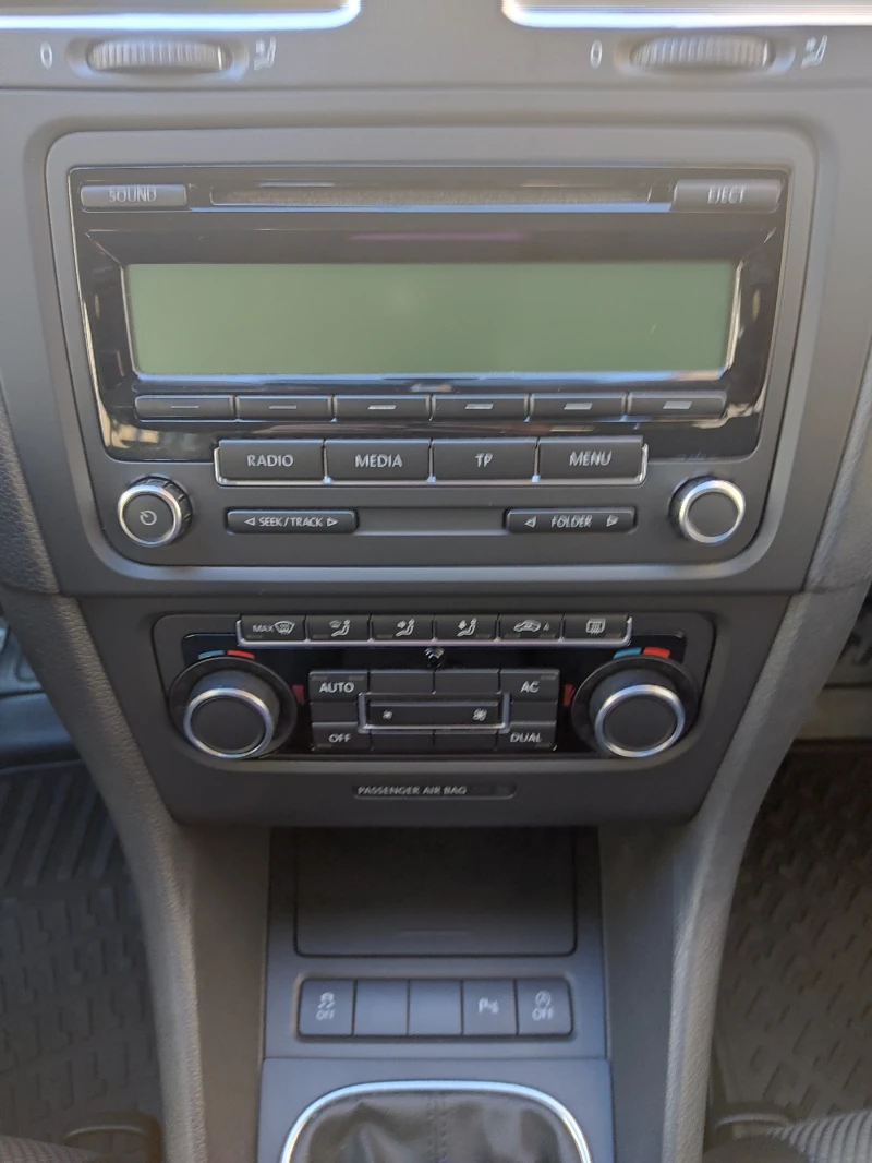 VW Golf, снимка 9 - Автомобили и джипове - 51474134