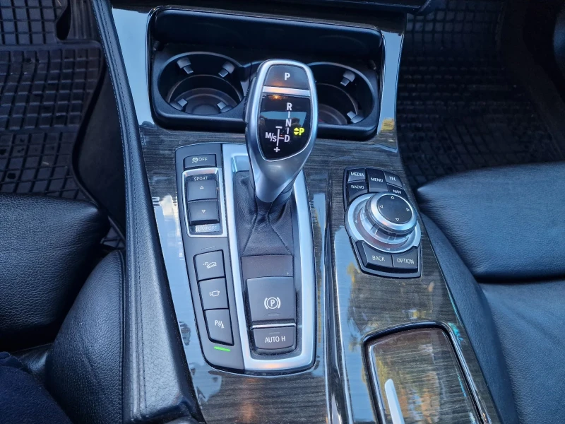 BMW 530 d Xdrive HEAD UP KEYLESS-GO , снимка 14 - Автомобили и джипове - 52215216