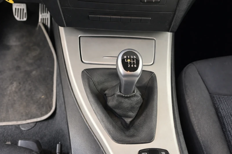 BMW 320 FACE LIFT, снимка 13 - Автомобили и джипове - 53421576