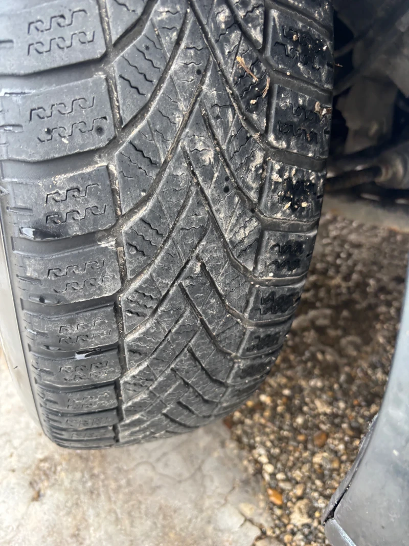 VW Caddy 2010+ ФЕЙС+ 1.9TDI+ 105+ НАВИ+ 4 З.ГУМИ+ КАТО НОВА, снимка 17 - Автомобили и джипове - 53560619