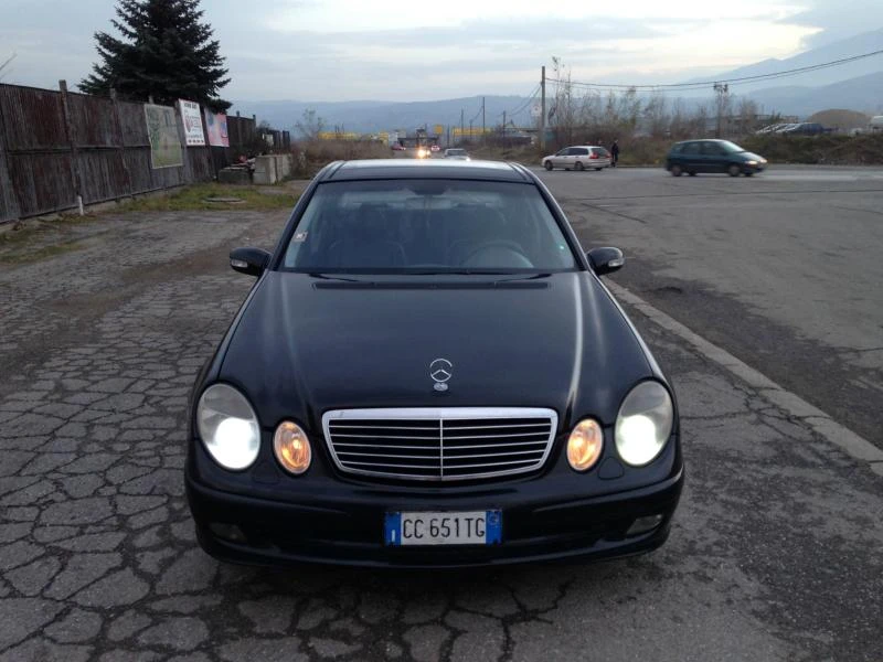 Mercedes-Benz E 270 CDI/ИЗГОДНИ ЦЕНИ, снимка 3 - Автомобили и джипове - 23520145