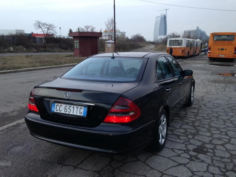 Mercedes-Benz E 270 CDI/ИЗГОДНИ ЦЕНИ, снимка 7 - Автомобили и джипове - 23520145