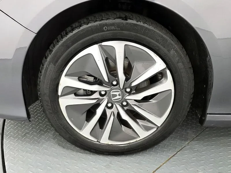 Honda Accord 2.0 Hybrid Touring, снимка 9 - Автомобили и джипове - 55985345